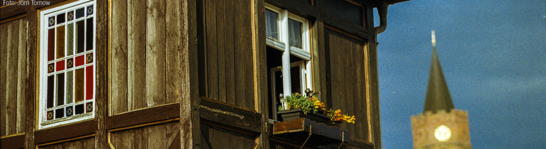 Beeskow mit St. Marienkirche und Blumenkasten